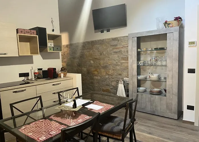 Antico Borgo Le Roste *