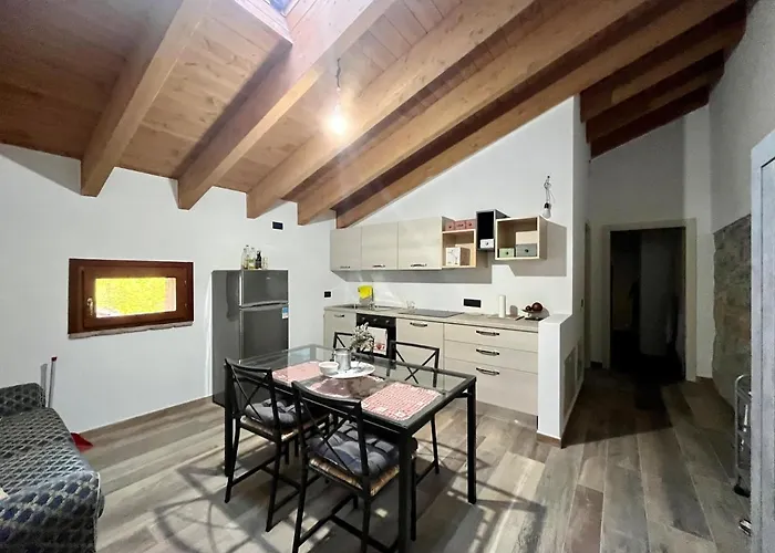 Antico Borgo Le Roste *