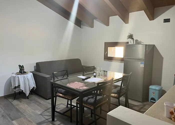 Antico Borgo Le Roste Sassomorello